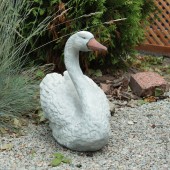 Садовая фигура Лебедь, камень светлый