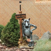 Садовая фигура Волк №3 с фонарём, бронза