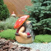 Садовая фигура Гном-гриб Мухомор с фонарём, глянец