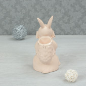 Сувенир Кролик с корзинкой, кремовый, лепка (заменитель золота)